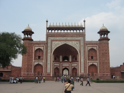 Taj Mahal Gateway3